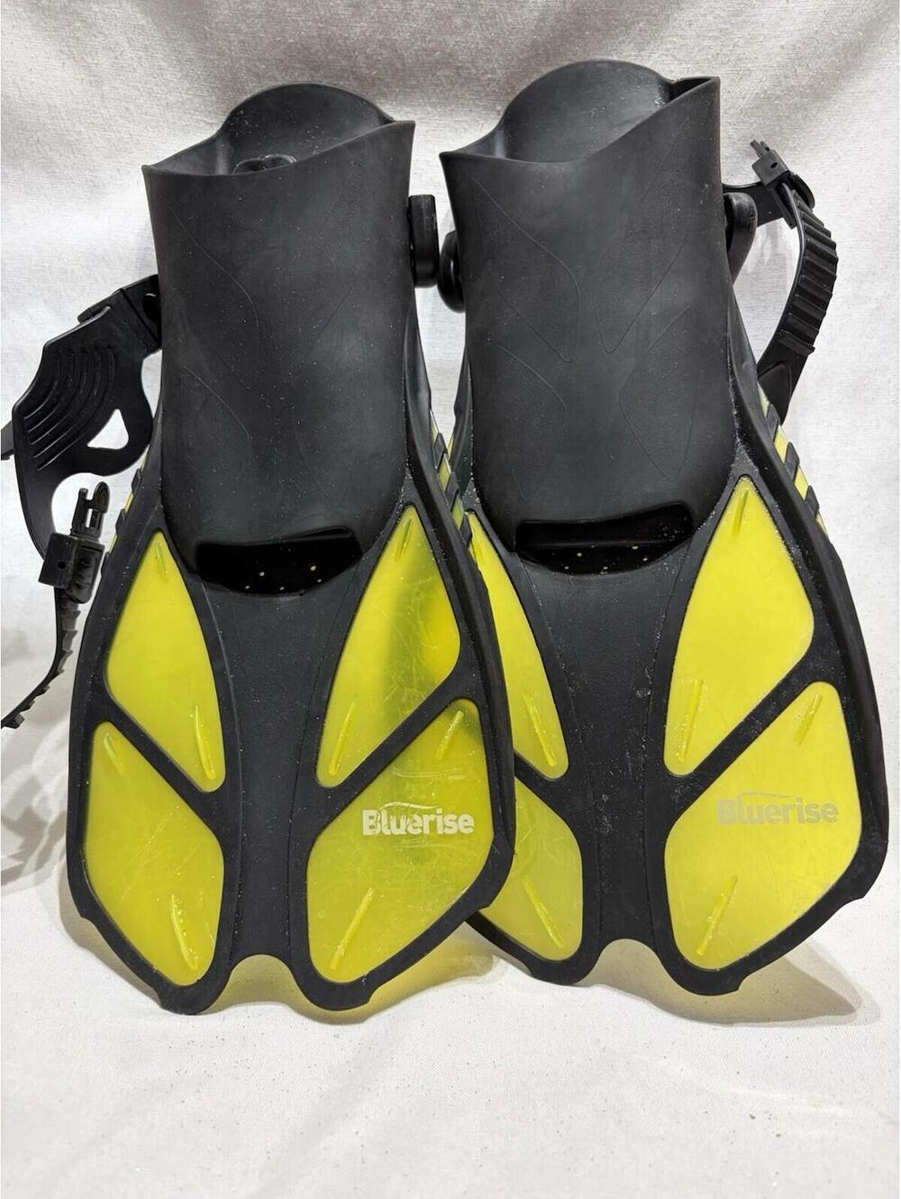 Bluerise Yellow & Black Fins ML/XL
